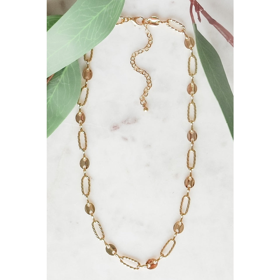 Oval Shaped Chain Necklace - Gold